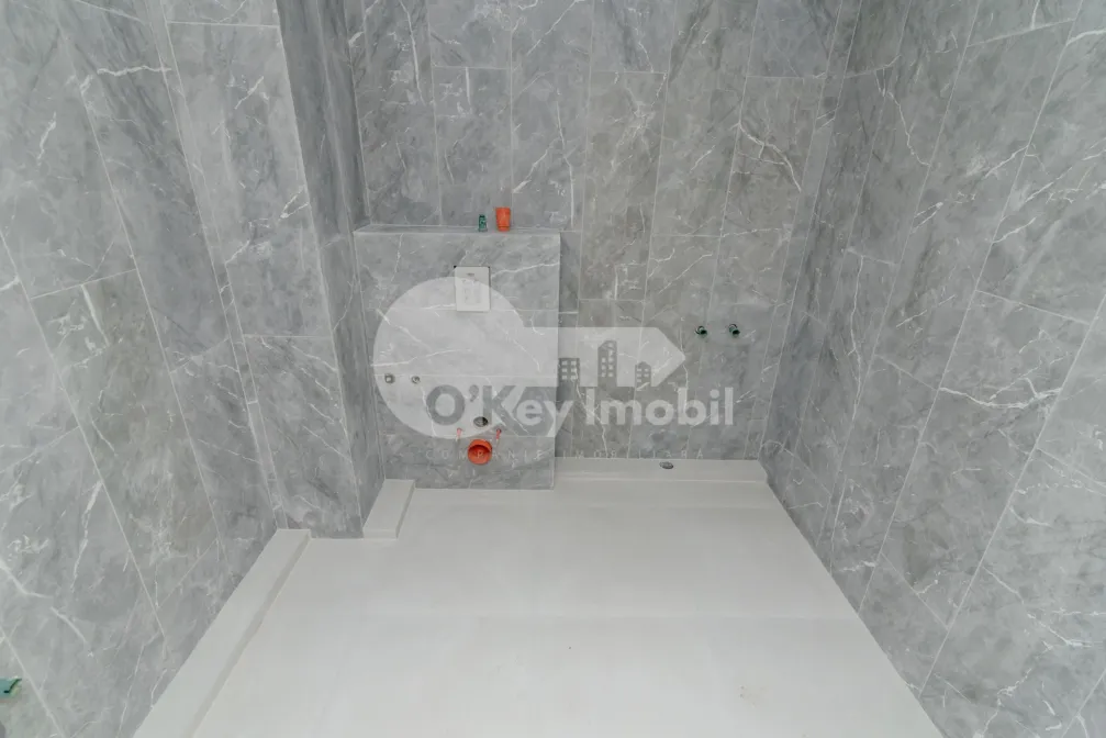 Таунхаус, КОЖУШНА