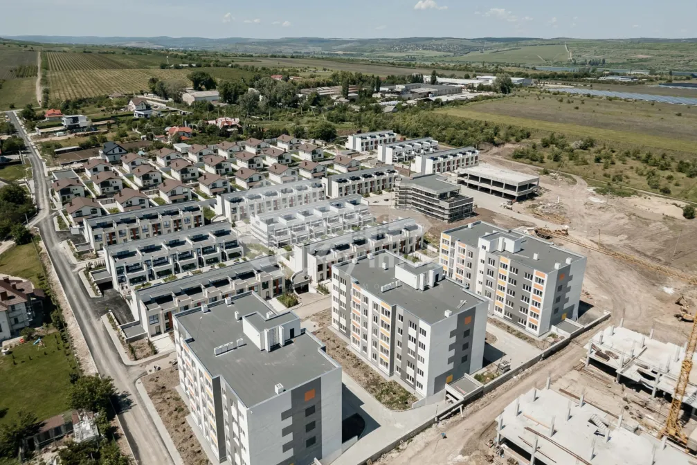 Таунхаус, КОЖУШНА