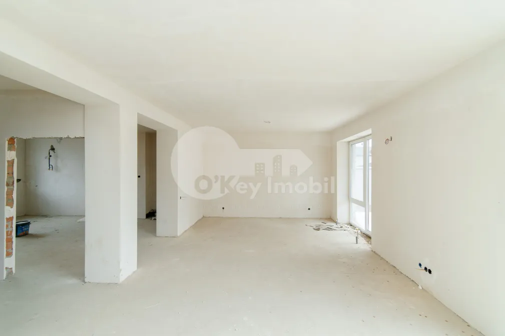 Дом, КОЖУШНА