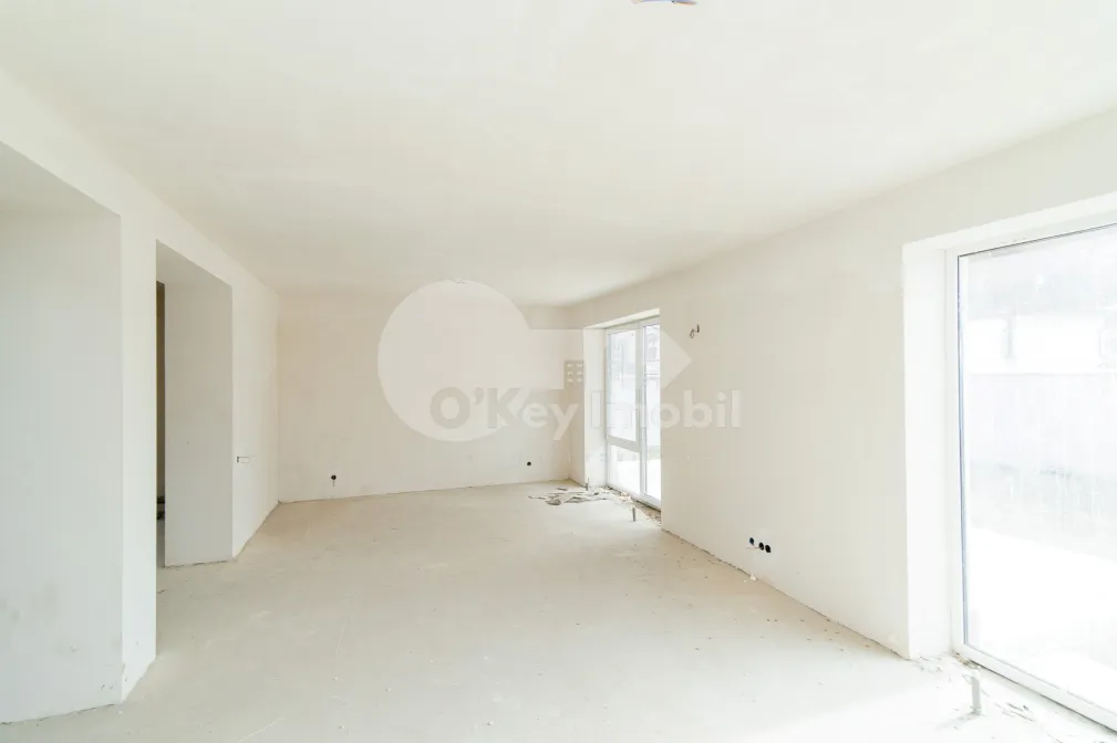 Дом, КОЖУШНА