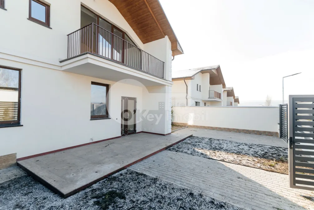 Дом, КОЖУШНА