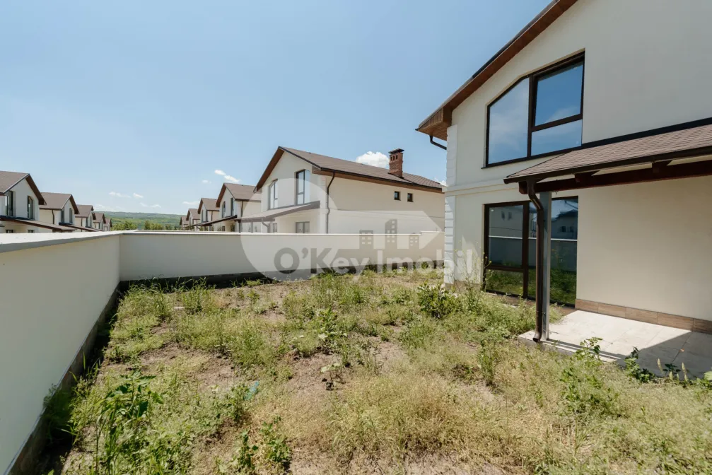 Дом, КОЖУШНА