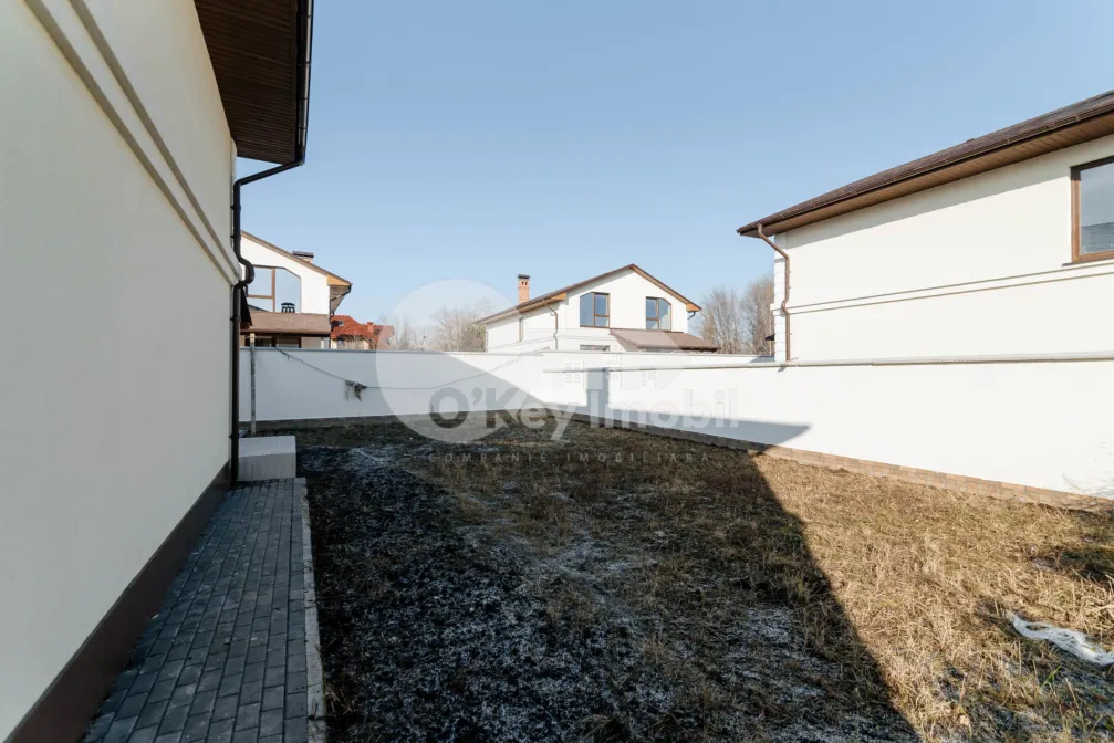 Дом, КОЖУШНА