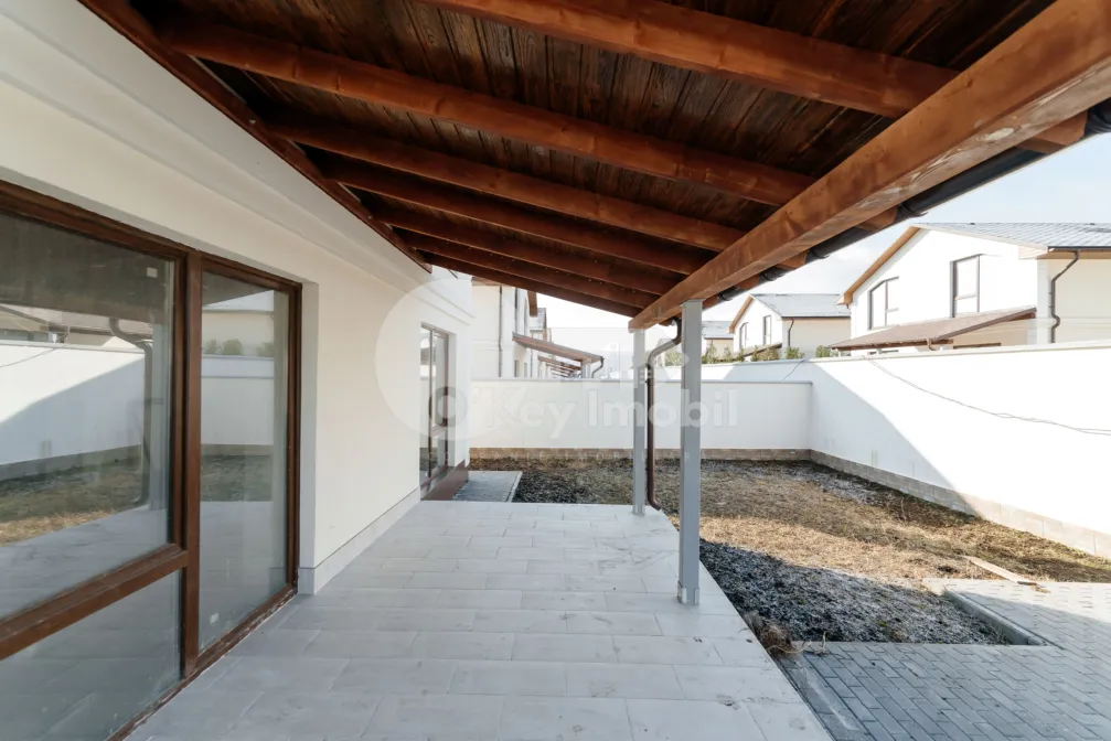 Дом, КОЖУШНА