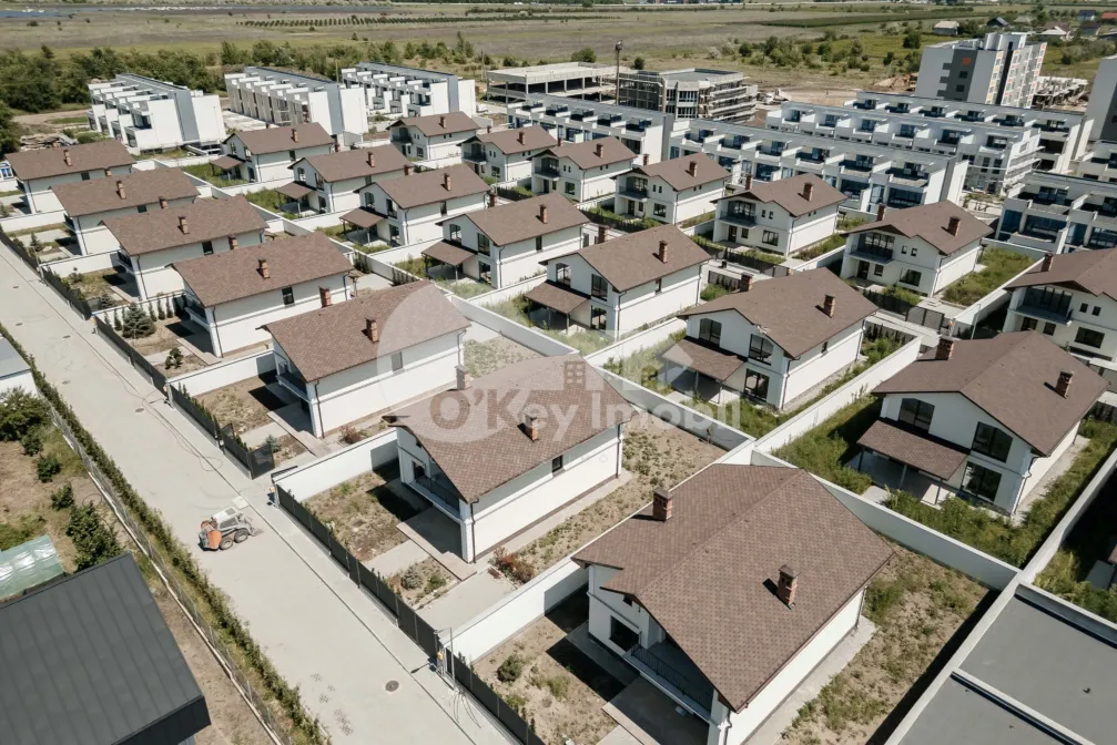 Дом, КОЖУШНА