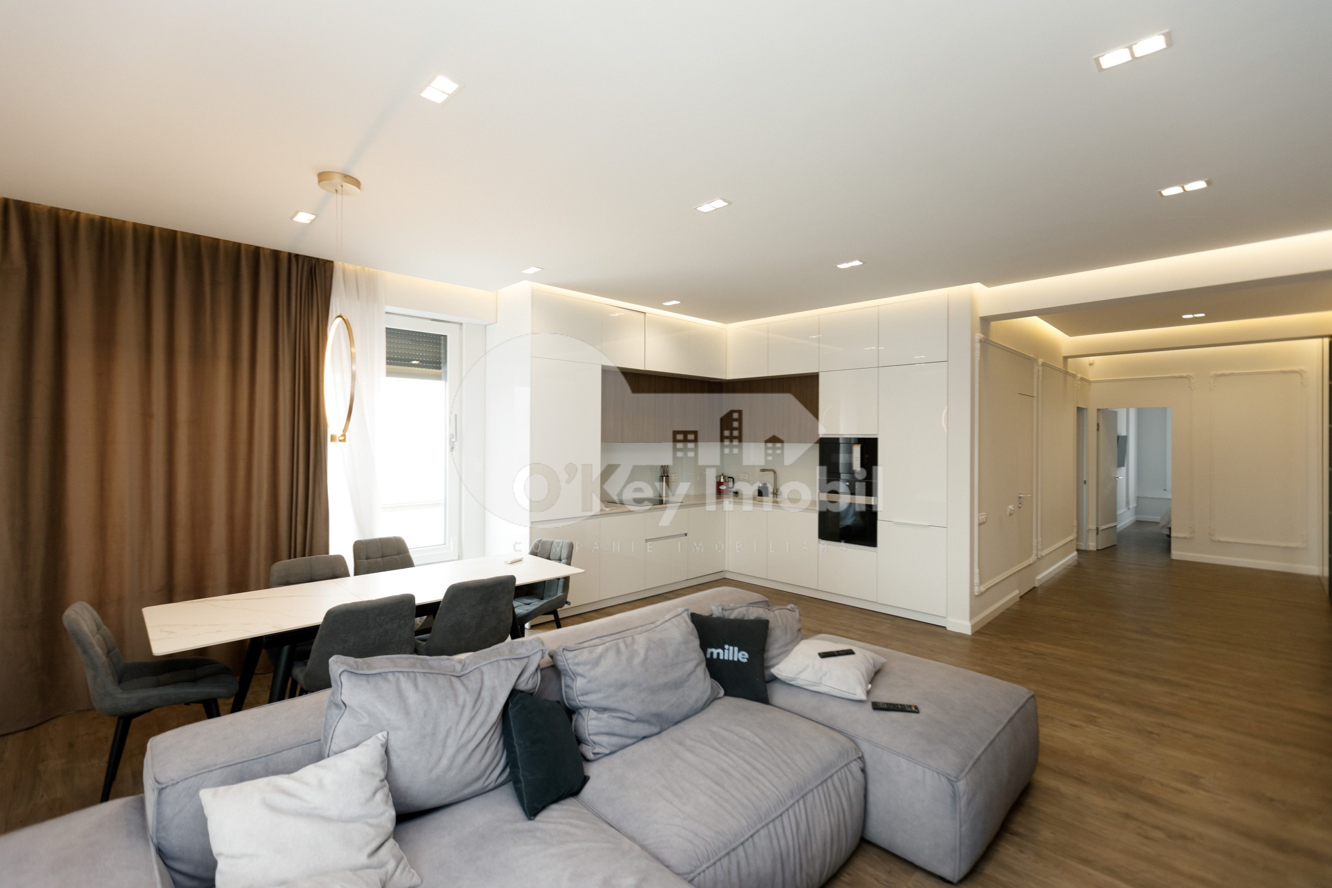 Apartament, Centru, MOARA ROȘIE