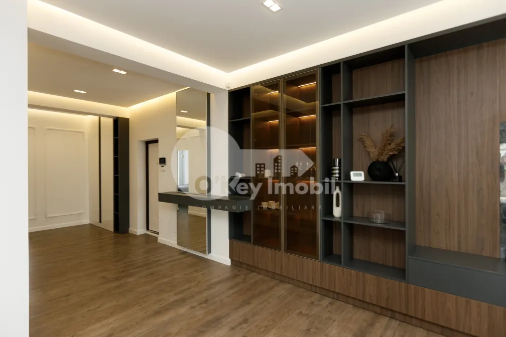 Apartament, Centru, MOARA ROȘIE