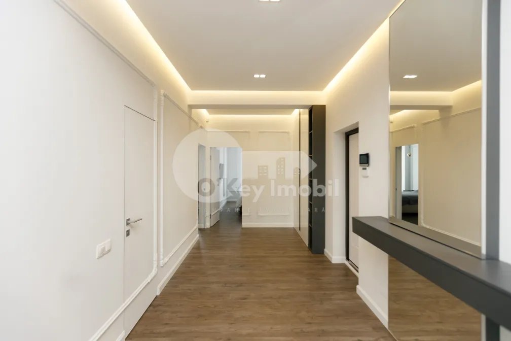 Apartament, Centru, MOARA ROȘIE