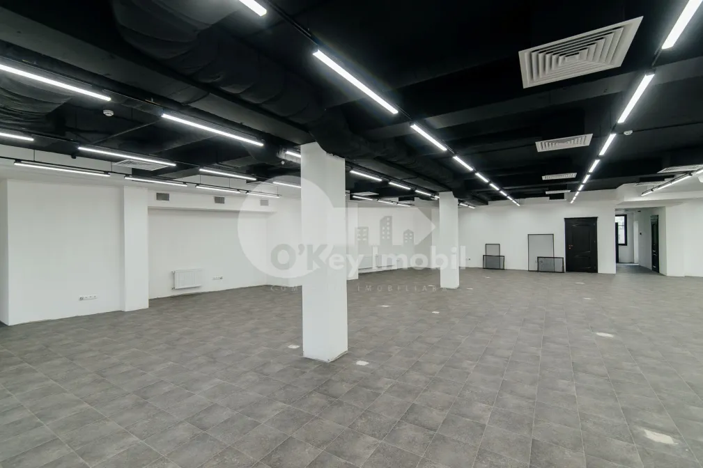 Офис, Центр, Б. П. ХАЖДЕУ