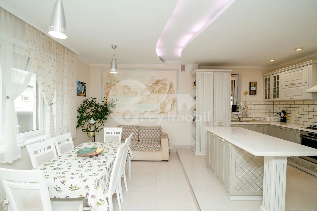 Casă, Râșcani, ZAMOLXE