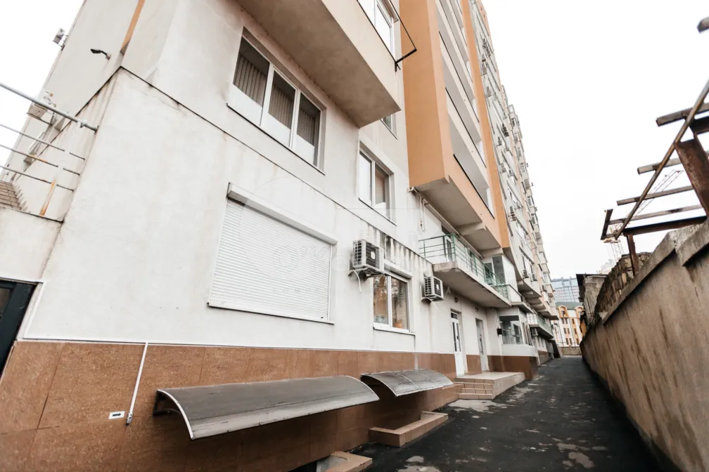 Офис, Центр, ПЕТРУ РАРЕШ