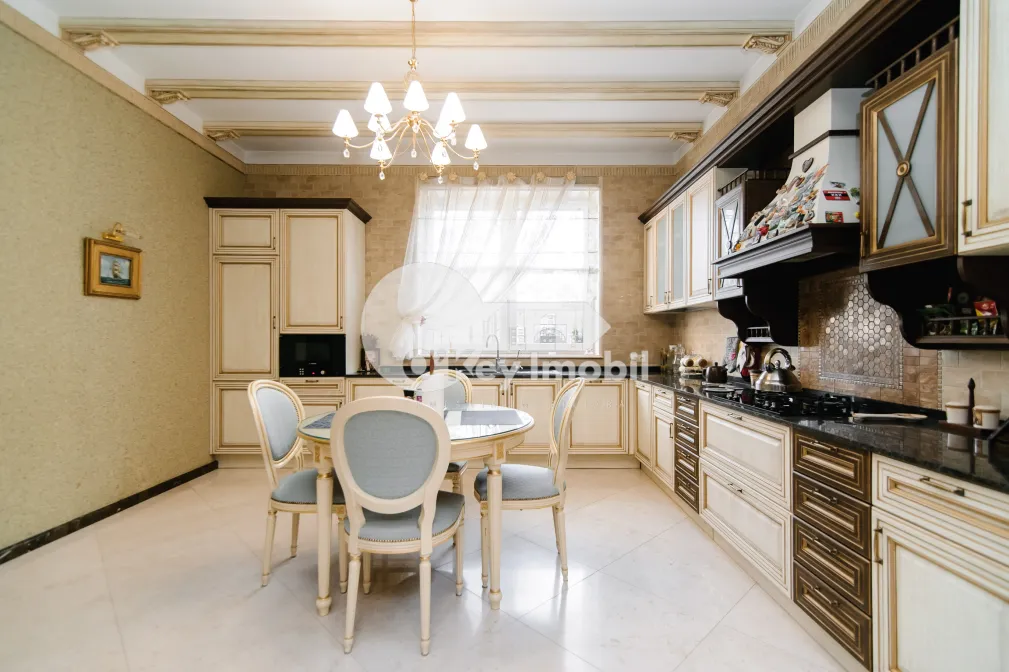 Casă, Telecentru, DRUMUL VIILOR