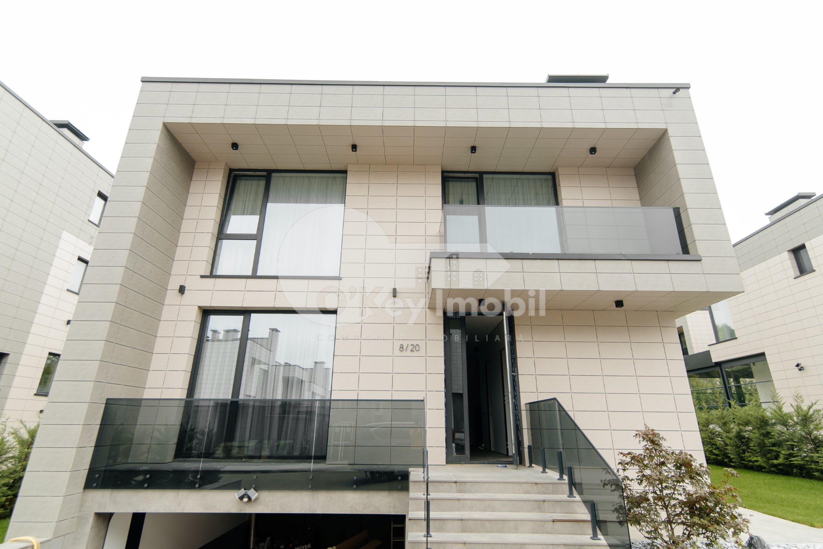 Casă, Botanica, PĂȘUNILOR