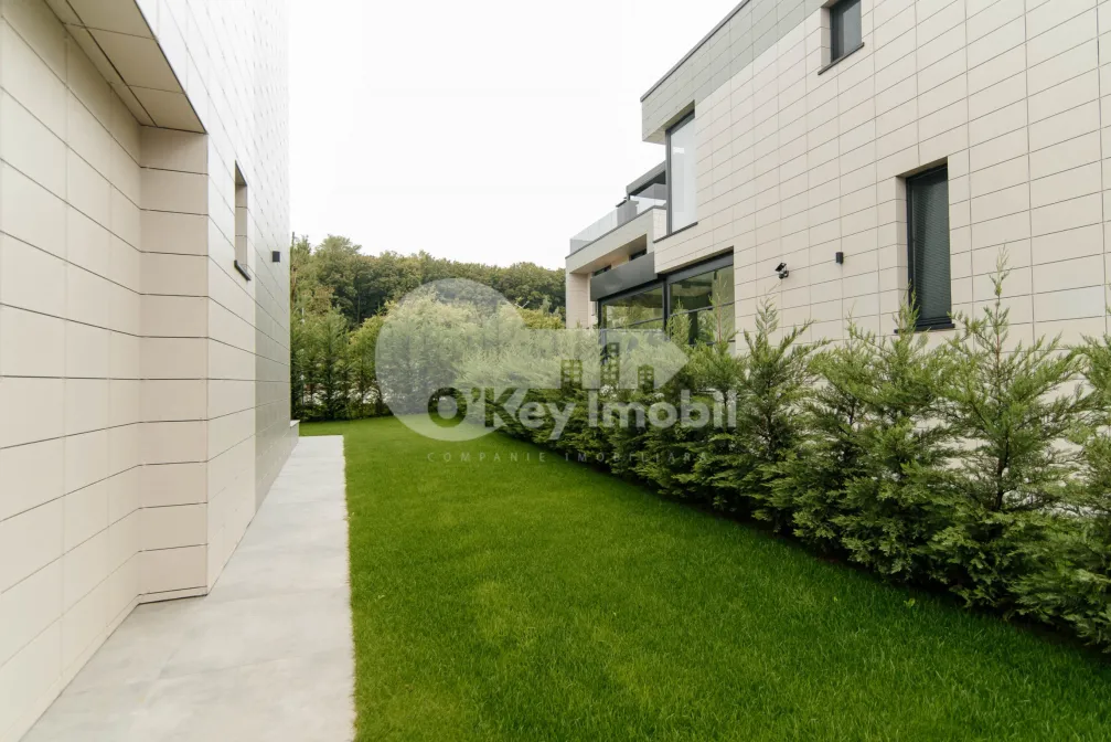 Casă, Botanica, PĂȘUNILOR