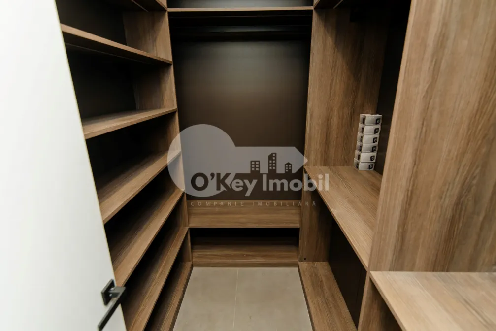 Casă, Botanica, PĂȘUNILOR