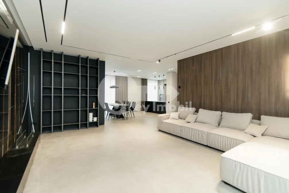 Casă, Botanica, PĂȘUNILOR