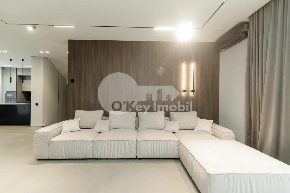 Casă, Botanica, PĂȘUNILOR