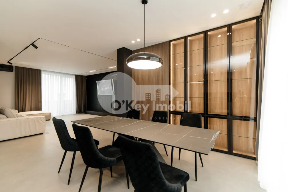 Casă, Botanica, PĂȘUNILOR