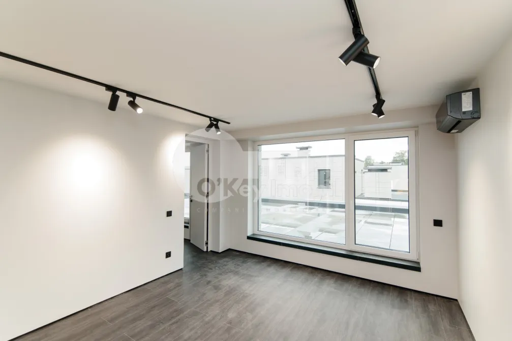 Casă, Botanica, PĂȘUNILOR