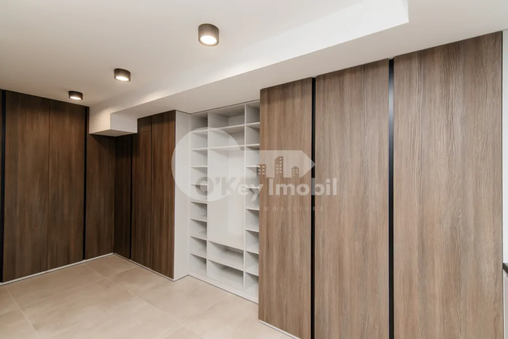 Casă, Botanica, PĂȘUNILOR