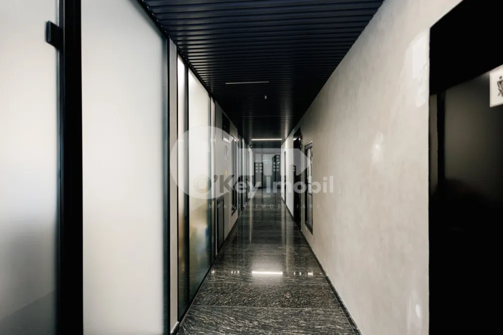 Офис, Центр, МИХАЙ ВИТЯЗУЛ