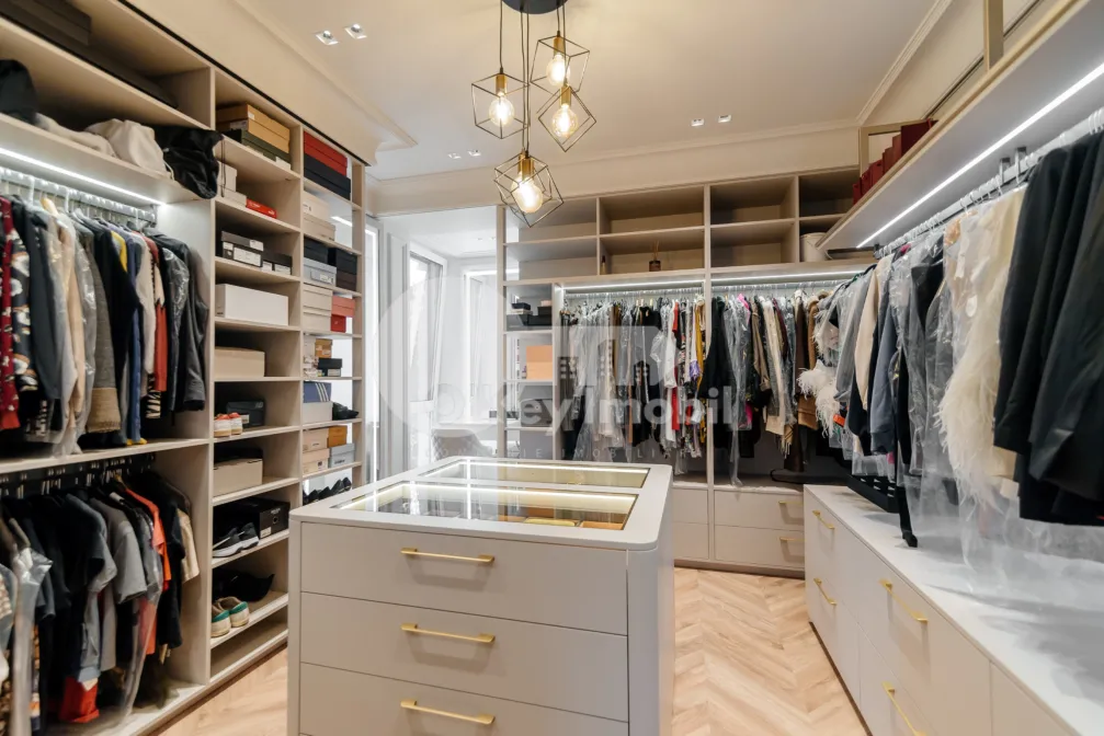 Casă, Telecentru, DRUMUL VIILOR