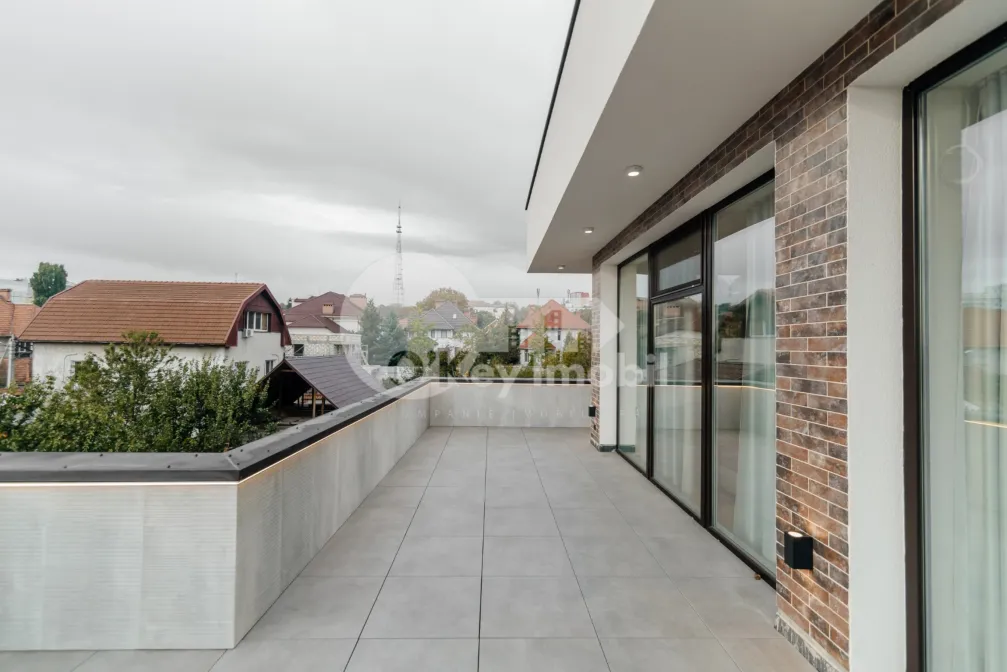 Casă, Telecentru, DRUMUL VIILOR