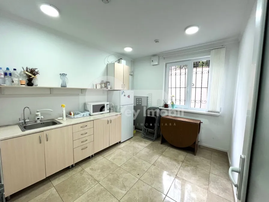 Офис, Центр, ВАЛЯ ТРАНДАФИРИЛОР