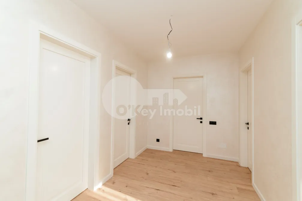 Duplex, Botanica, PĂȘUNILOR