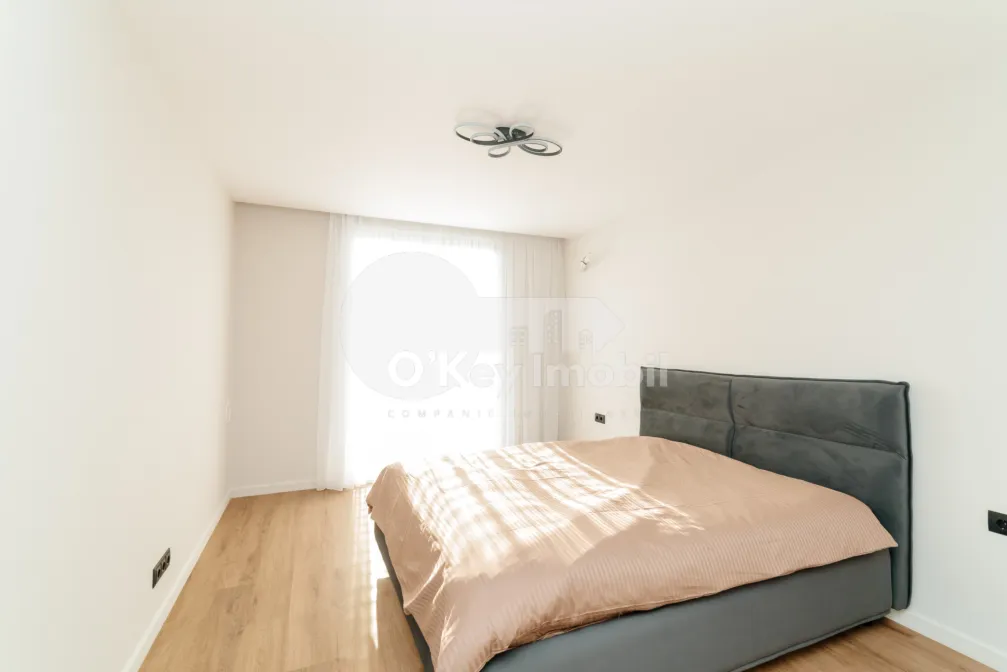 Duplex, Botanica, PĂȘUNILOR