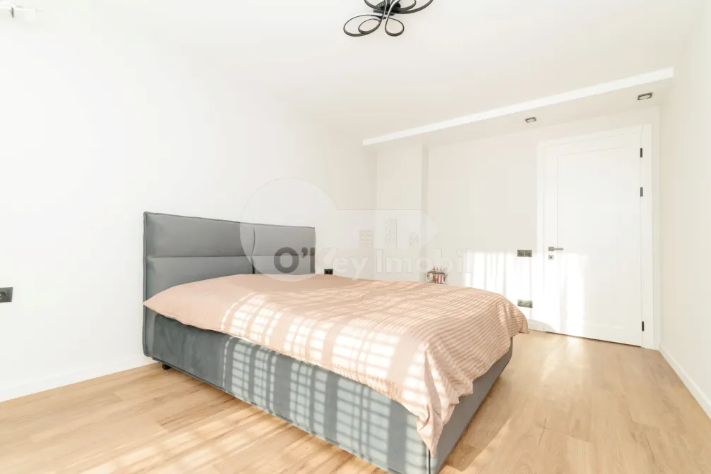 Duplex, Botanica, PĂȘUNILOR