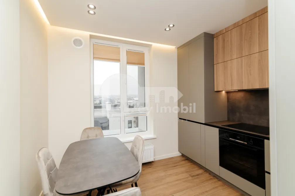 Apartament, Râșcani, RENAȘTERII NAȚIONALE