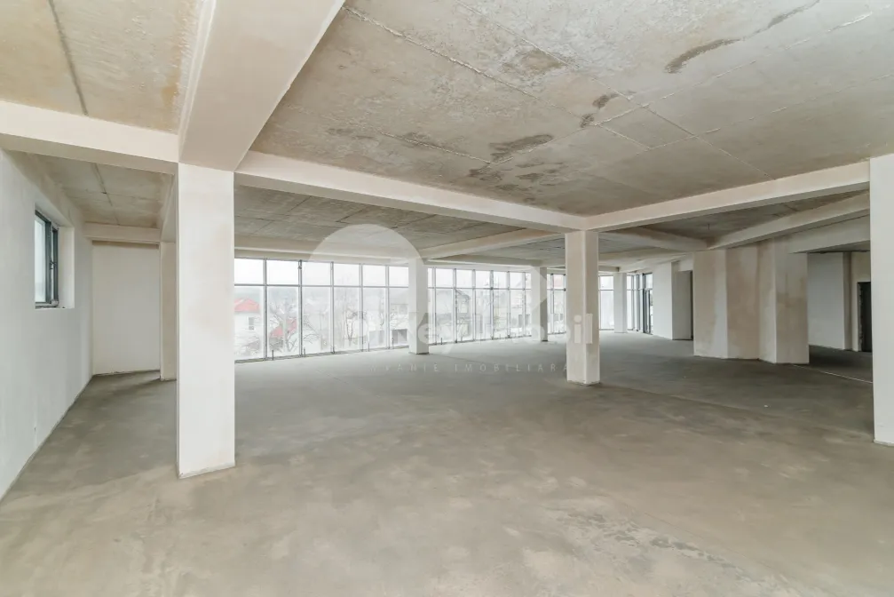 Spațiu comercial, DUMBRAVA