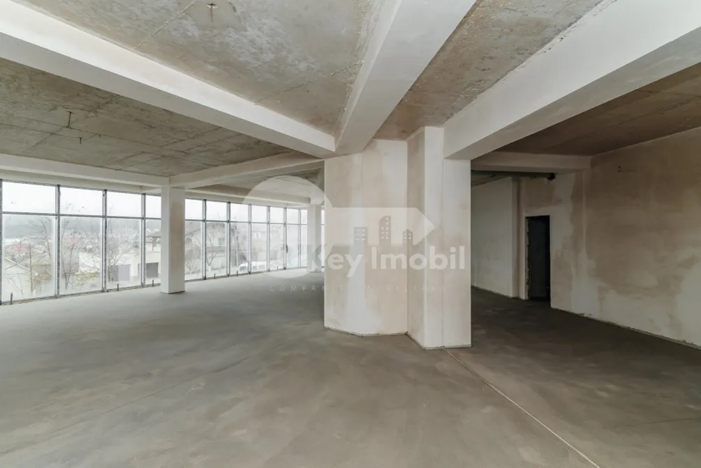 Spațiu comercial, DUMBRAVA