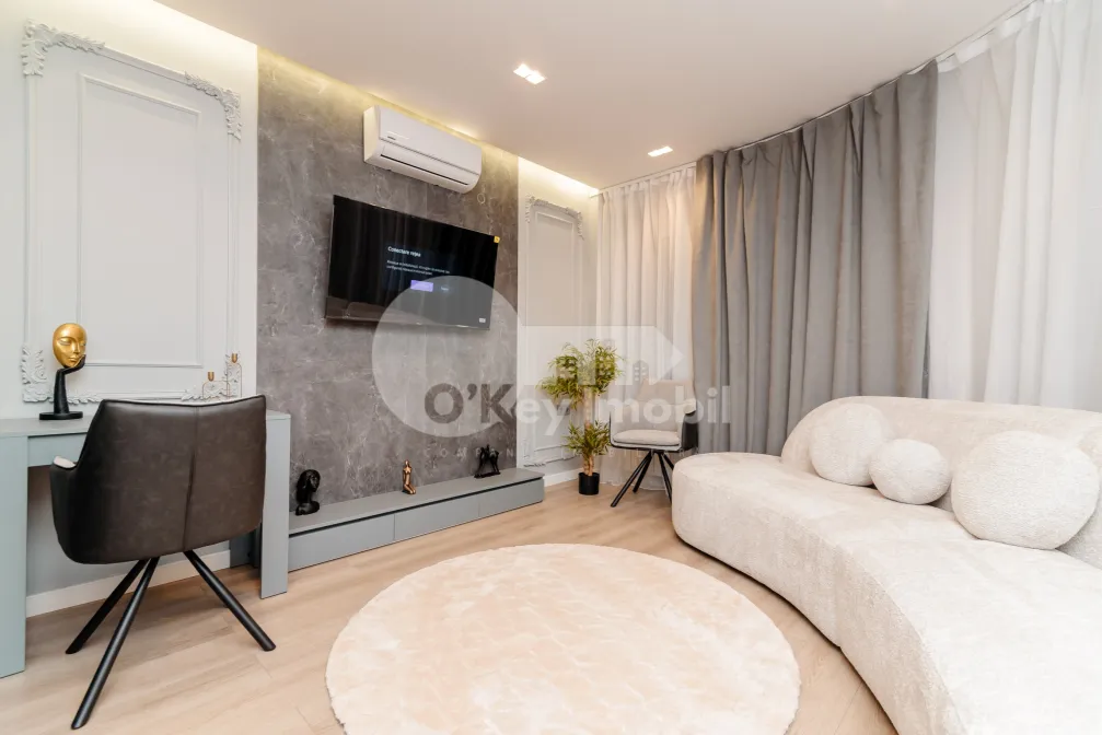 Квартира, Центр, М. ВАРЛААМ