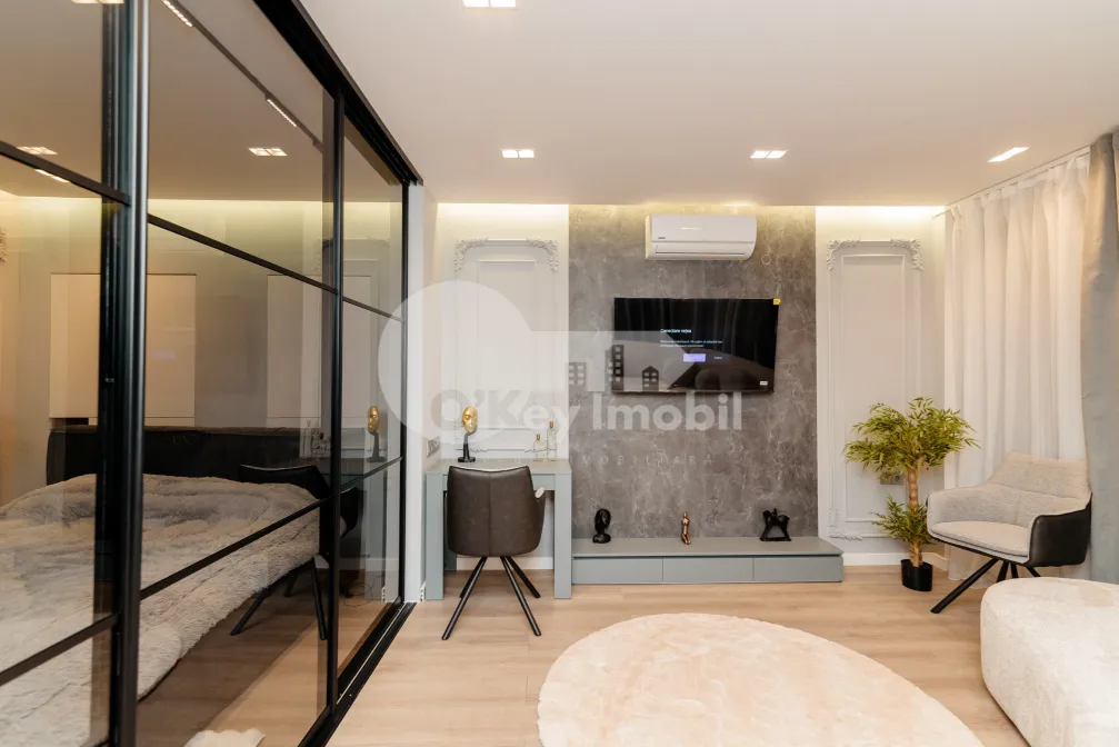 Квартира, Центр, М. ВАРЛААМ