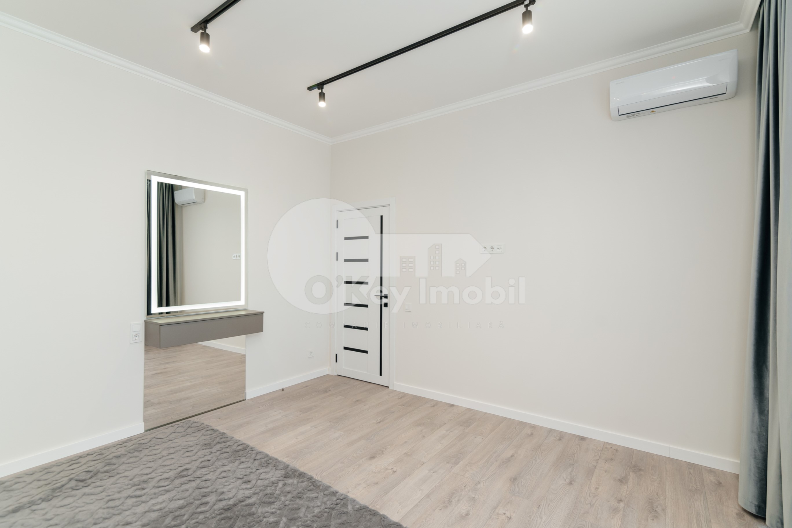 Apartament, Botanica, TUDOR STRIȘCĂ