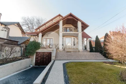 Casă, POȘTA VECHE
