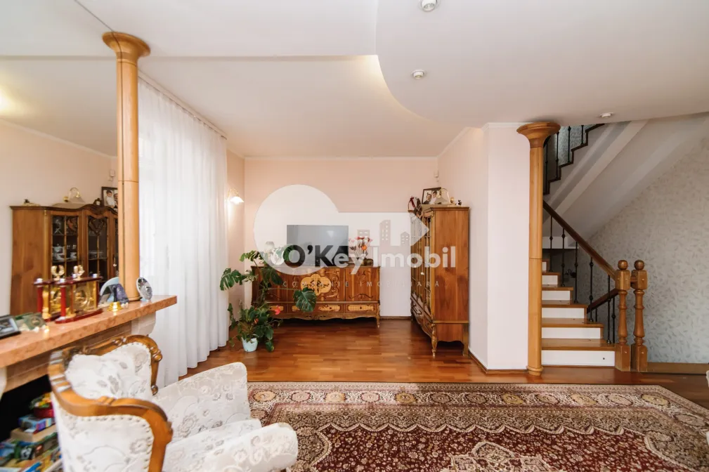 Casă, Buiucani, PARIS