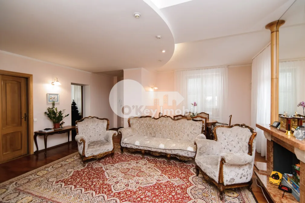 Casă, Buiucani, PARIS