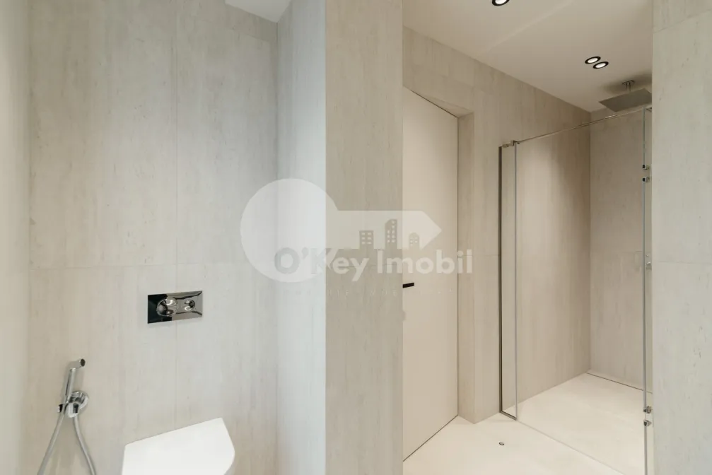 Casă, Centru, LACULUI