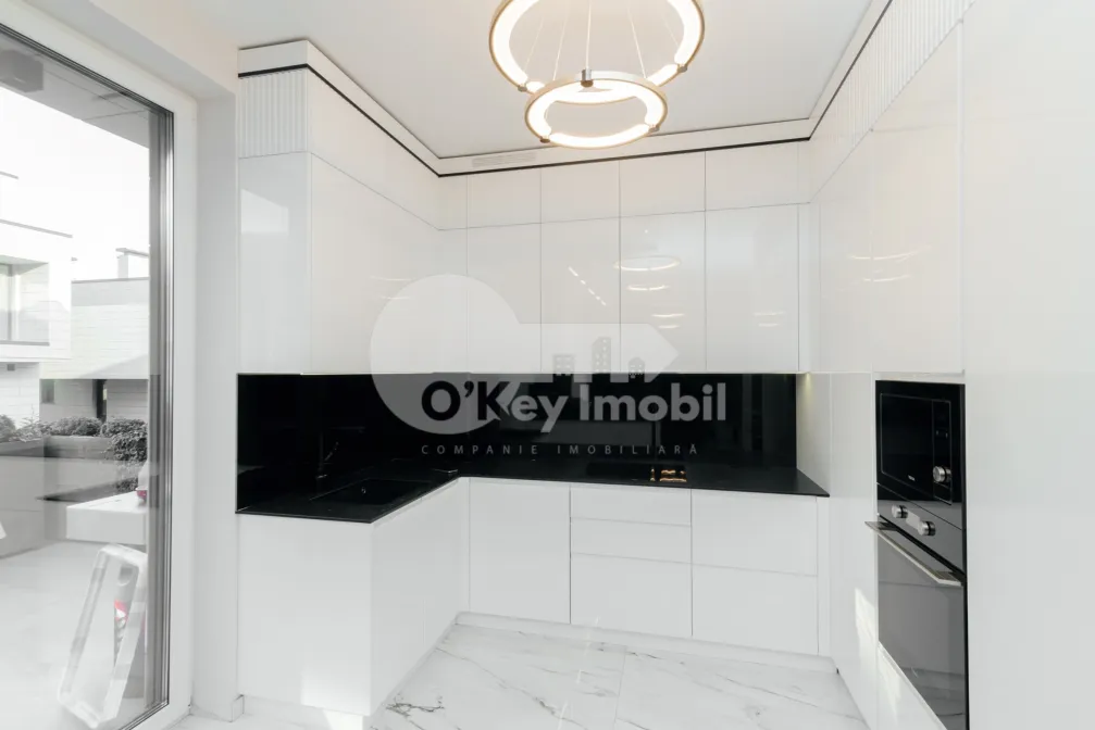 Дом, Ботаника, ПЭШУНИЛОР