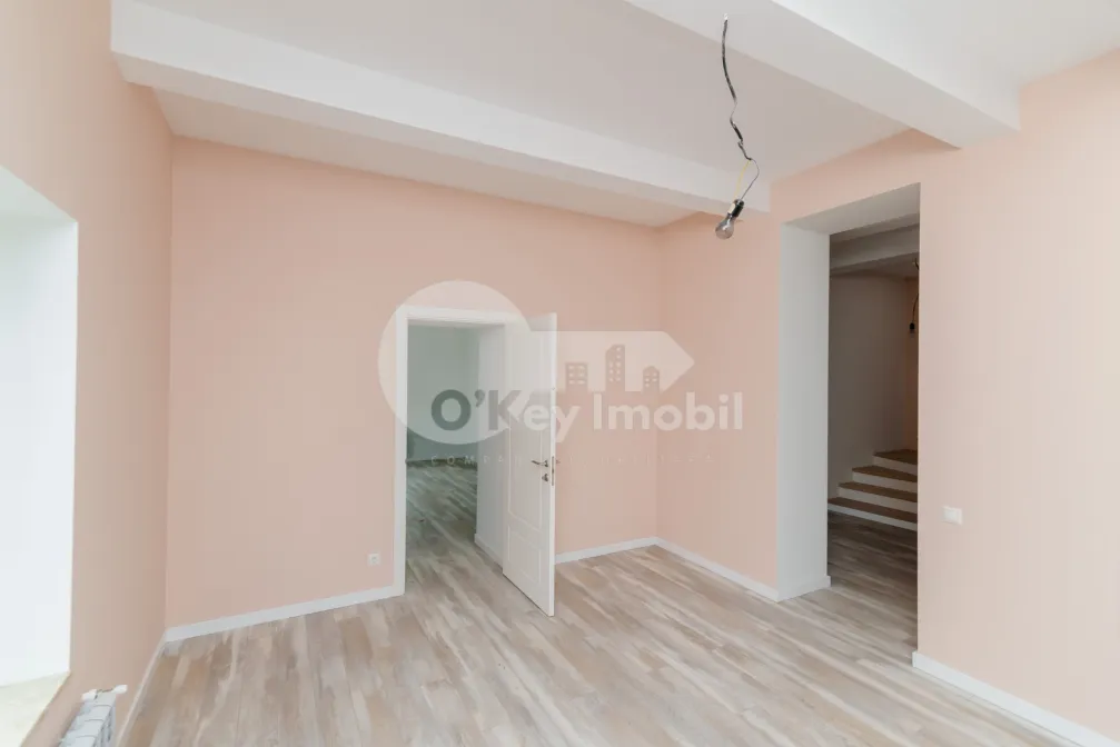 Oficiu, Centru, SFATUL ȚĂRII