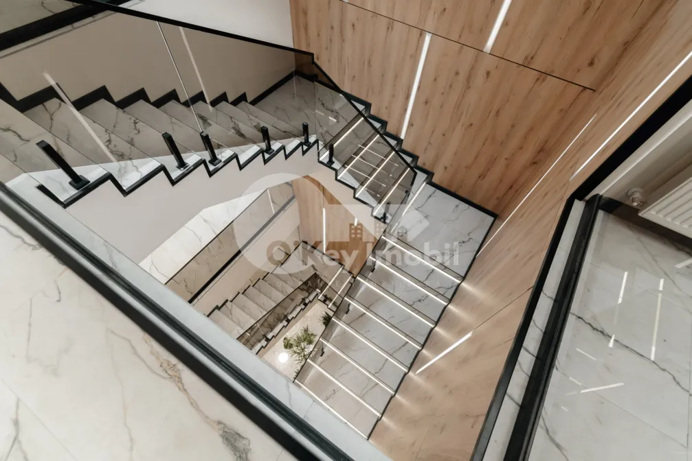 Комм. помещение, Центр, ТИГИНА