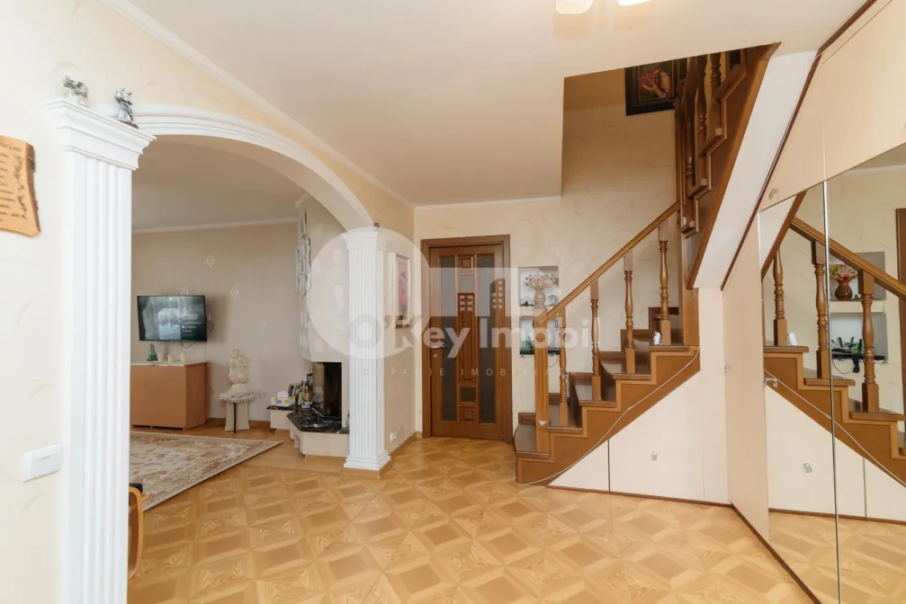 Apartament, Poșta Veche, CEUCARI