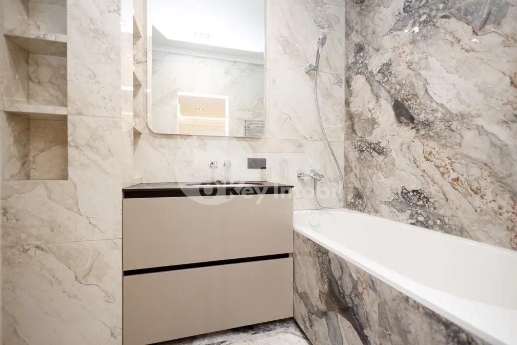 Квартира, Чеканы, МИРЧА ЧЕЛ БЭТРЫН