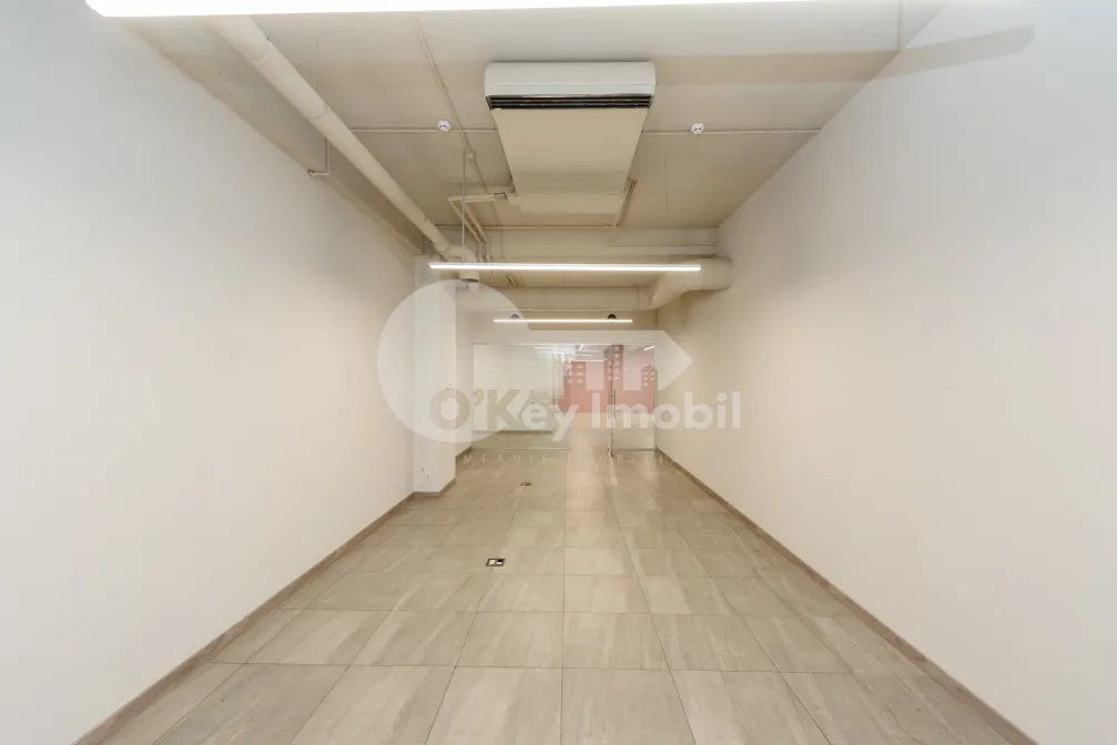 Oficiu, Centru, LEV TOLSTOI