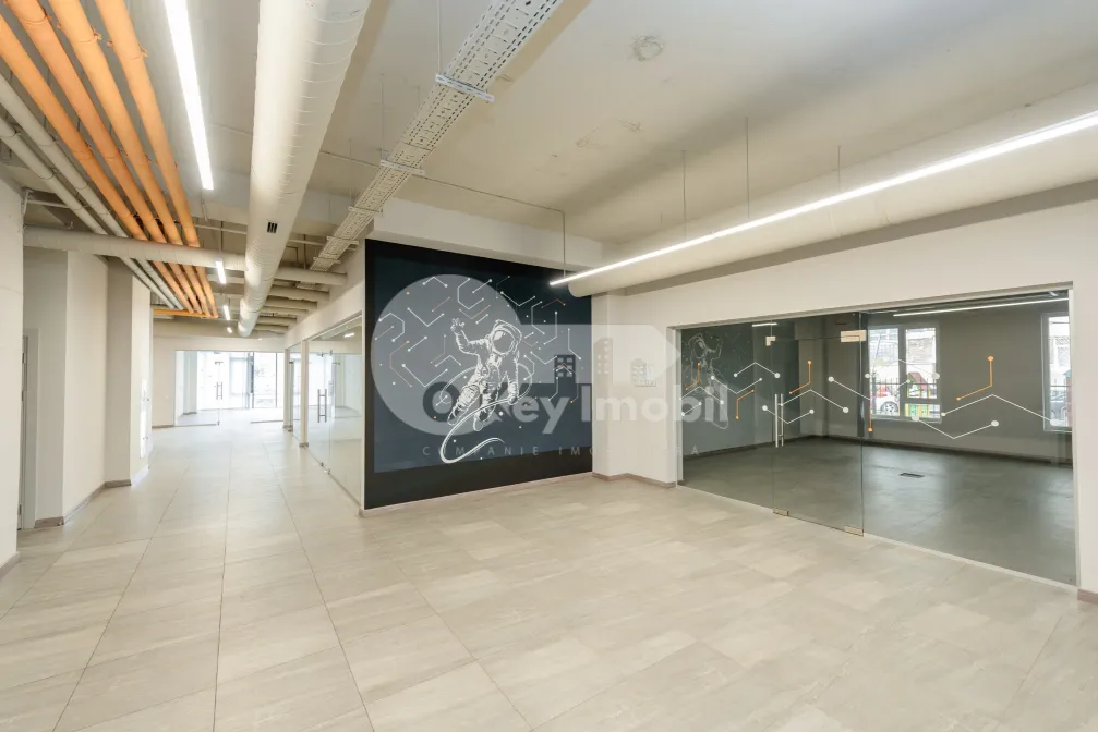 Oficiu, Centru, LEV TOLSTOI