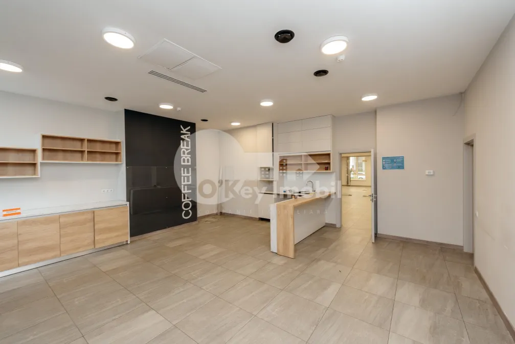 Oficiu, Centru, LEV TOLSTOI