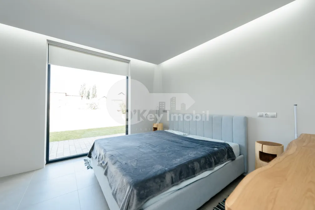 Casă, Centru, CAIȘILOR